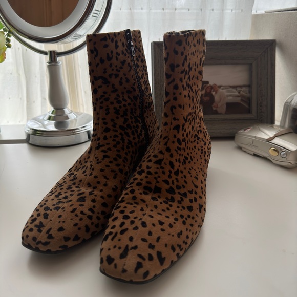 Rag & Bone Aslen Leopard Print Suede boots - Picture 3 of 3
